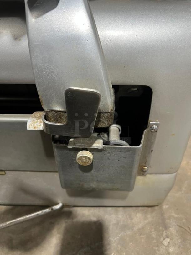 Hobart 1712 commercial deli meat slicer, electric, countertop model, showing metal components, 115V, SN: 1929005.