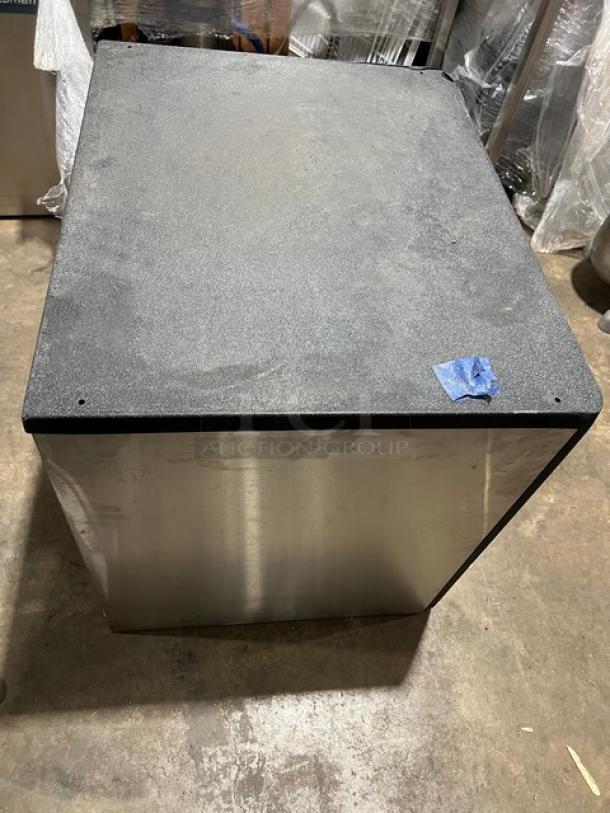 Ice-O-Matic Elevation Series ICE1006HA2 ice machine head, stainless steel, air-cooled, good condition, SN: 04111280012056.