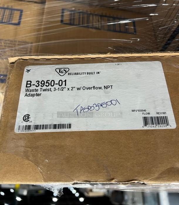 Mixed pallet includes Genpak Smart-Set Pro Series 32 oz. microwave-safe base, Kimberly Clark wipers, T&S waste drain B-3950-01, Rubbermaid recycling top, and more.
