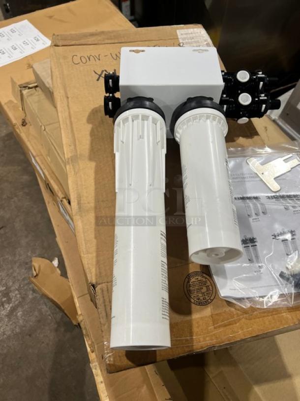 BRAND NEW Pentair Everpure QT1+CR water filtration system, chloramine reduction, sealed in original packaging, includes installation documents.