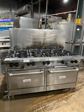 Garland Commercial Stainless Steel Gas Powered 10-Burner Range/Double Oven Combo! With Backsplash & Wired Oven Rack! On Legs! - Item #1226992