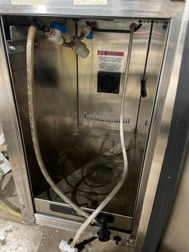 JoeTap 2019 stainless steel nitro cold brew dispenser interior, model JT-NITCOM-R, dual taps, electric, 115V, serial 001079308.