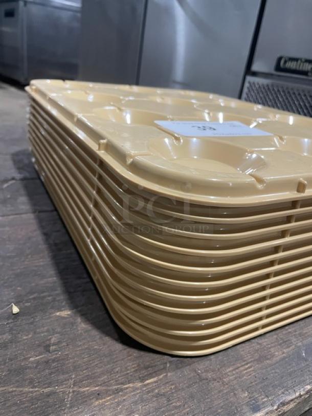 NEW Cambro KK1200 beige 12-compartment cup stacker/glass keeper, commercial use, excellent condition.