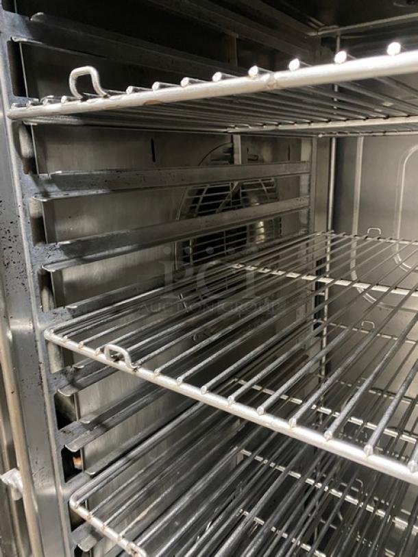 Alto-Shaam Combitherm 2020ESG 20-pan roll-in combi oven, stainless steel interior with wire racks, natural gas, 120V, full height.