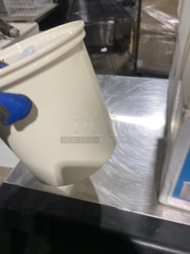 NEW Cambro ColdFest 1.7 Qt. White Round Cold Food Pan, Model 13199, 6.75” Deep, Commercial Use.