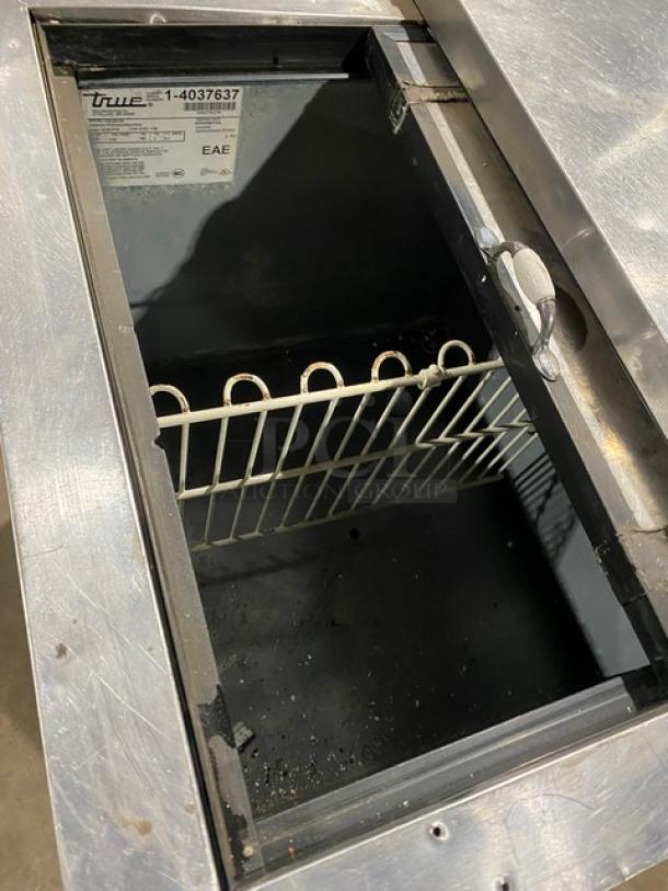 True Commercial 24.5" Black Bottle Cooler, TD-24-07, stainless steel sliding lid, 115V, good condition, SN: 1-4037637.