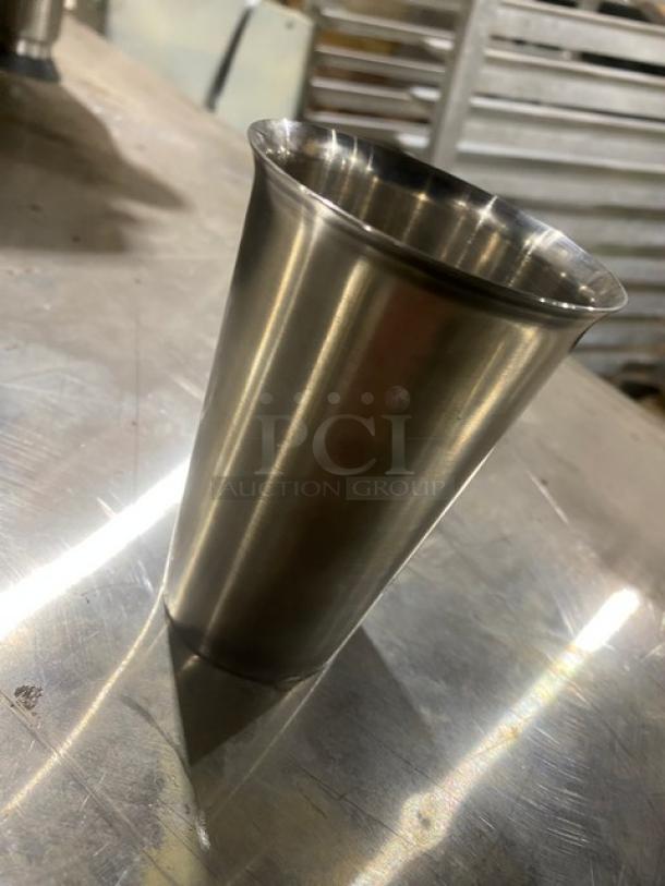 Commercial stainless steel malt shaker cup. Excellent condition, polished finish, durable construction. Perfect for professional use.
