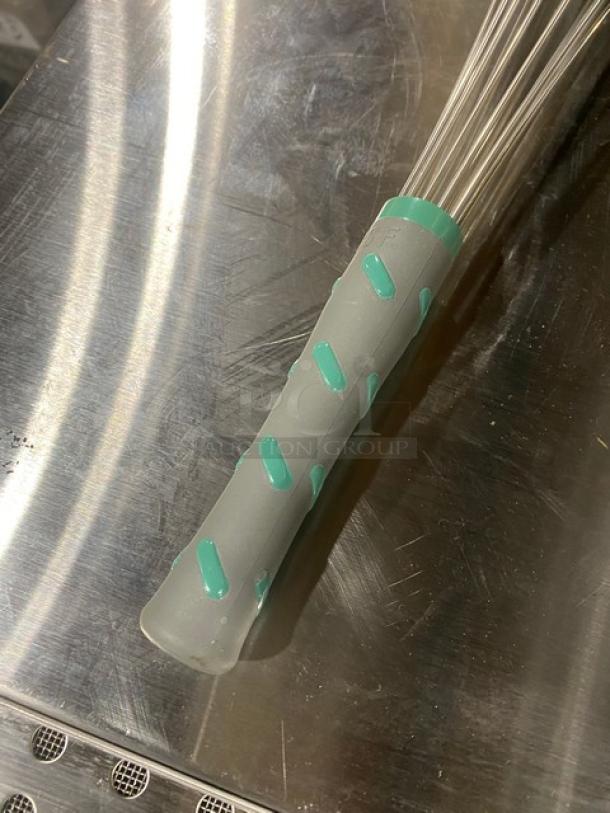 Vollrath Jacob's Pride 22" French Whip, Model 47096, stainless steel with nylon grip handle, new condition.