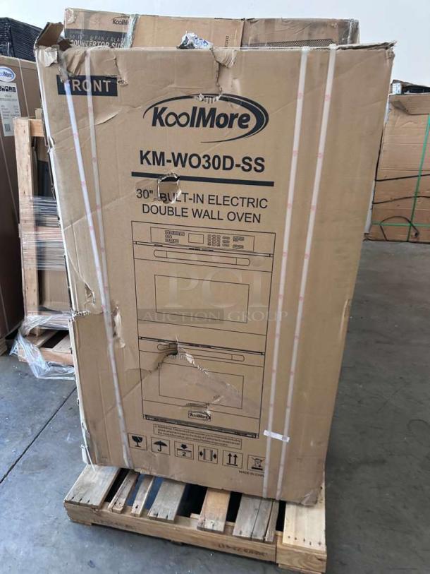 Brand new KoolMore KM-WO30D-SS 30″ electric double wall oven in original packaging. Box shows signs of wear. Model KLM-L-OVN-0025.