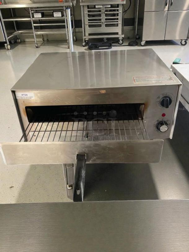 Wisco 560B Salamander Broiler, excellent condition, stainless steel, 120V/single phase, fully tested, front control knobs.