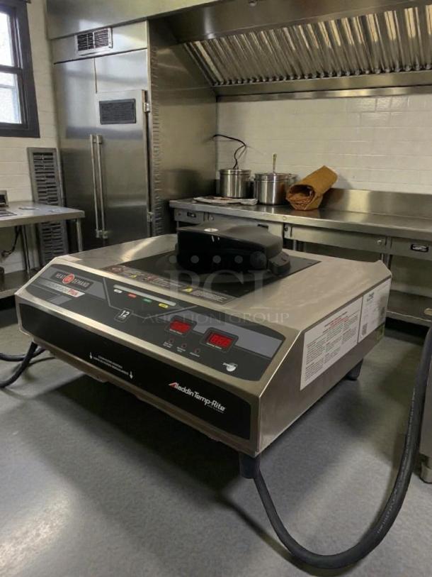 Aladdin Temp-Rite ADV700 heated holding/proofing cabinet, top-tier condition, 208-240V/3 Phase, fully tested, USA-made.