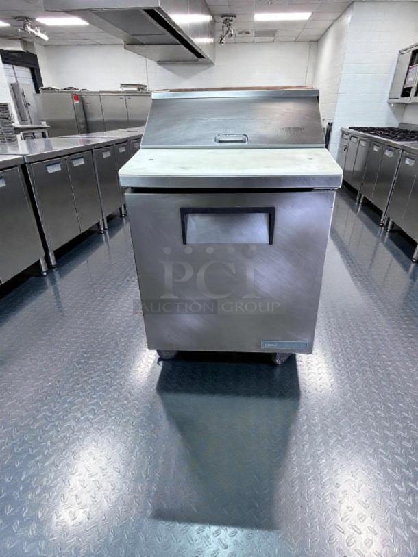 True TSSU-27-08-HC sandwich prep table, exceptional condition, stainless steel, 115V, fully tested, True Manufacturing.