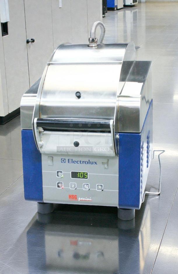 Electrolux HSG Panini Grill in immaculate condition, 208V, single phase, blue series, fully tested and working.
