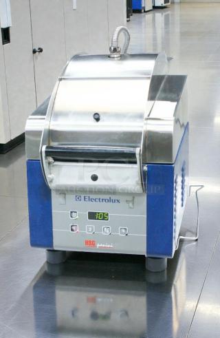 Electrolux HSG Panini Grill in immaculate condition, 208V, single phase, blue series, fully tested and working.
