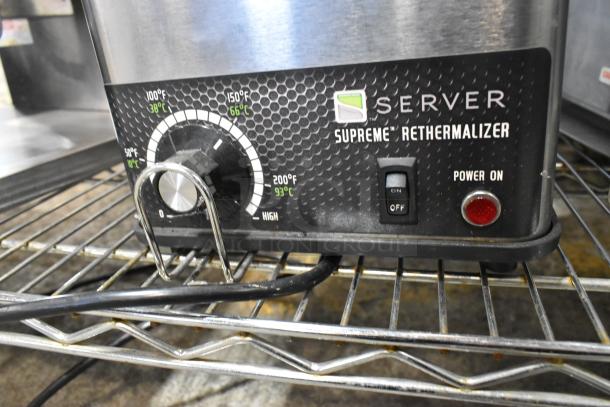 Server FSPW-SS 81140 Supreme 3 Qt. Hot Topping Warmer with Pump. Features adjustable temperature, on/off switch, 120V, 1 Phase.