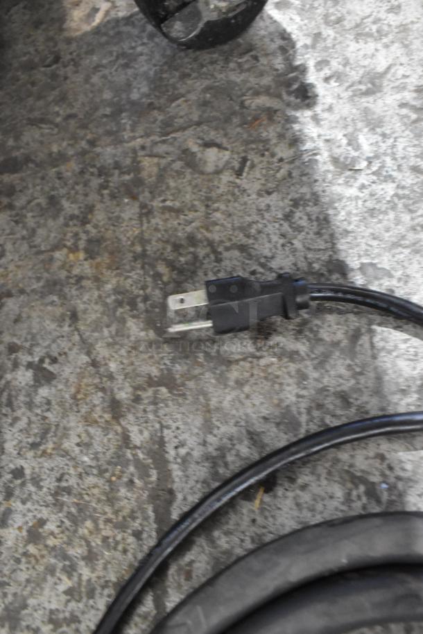 Server DI-2 92020 stainless steel double cone dip warmer, 3 Qt, 120 volts, visible power cord plug, model DI-2.