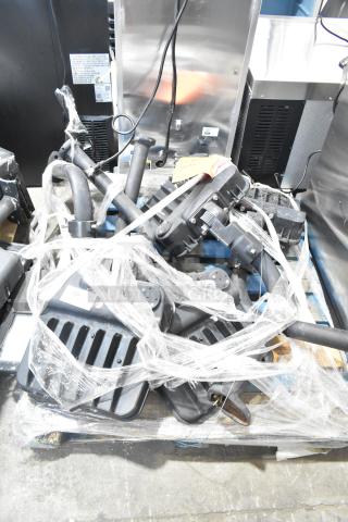 Five metal outdoor light fixtures, bundled, black finish, industrial style, visible labels. Good condition. Auction lot.