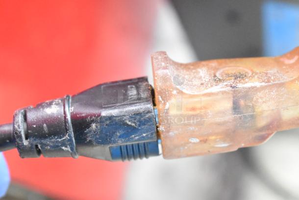 Cecilware GB3K cappuccino machine power plug, showing slight wear. 120 Volts, 1 Phase. Suitable for commercial use.