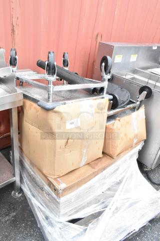 6 BRAND NEW SCRATCH AND DENT! Items Including 922KDC14183 Vollrath KDC1418-3-06 Acrylic Bakery Display Case with Front and Rear Doors - 18 1/2