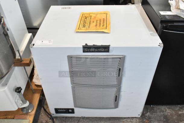 BRAND NEW SCRATCH AND DENT Scotsman MC1030MA-32A stainless steel commercial ice machine. Capacity: 1077 lb/day. 208/230V.