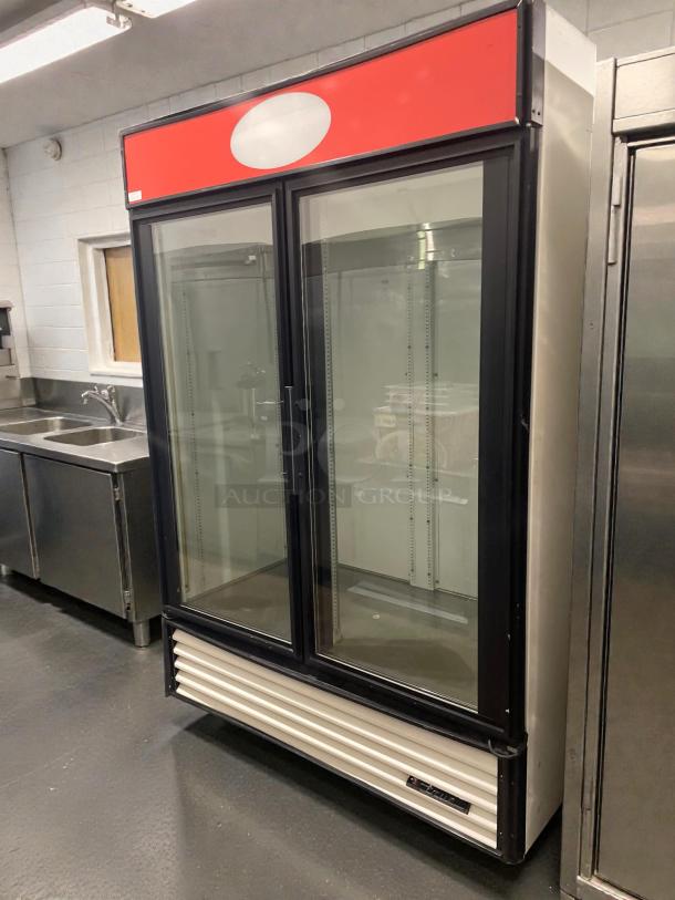 True GDM-49 commercial glass door merchandiser, premium condition, 115V, single phase, O’Fallon, MO, fully tested.