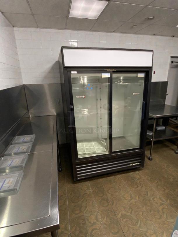 True GDM-45 glass door merchandiser refrigerator, immaculate condition, 115V, single phase, fully tested and working.