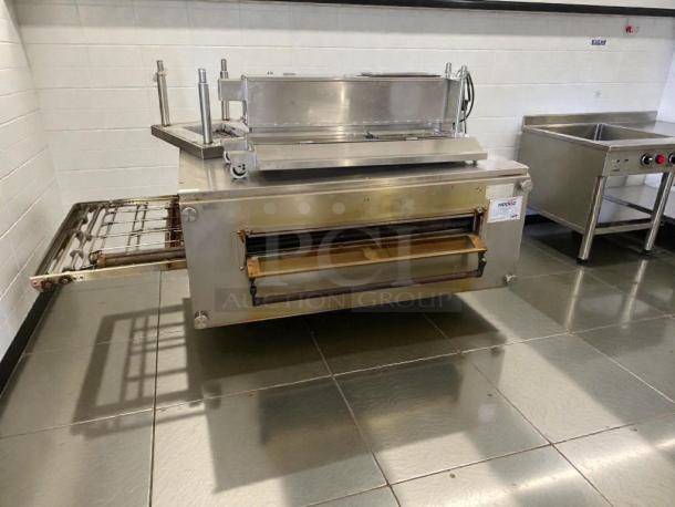 Like-new XLT Conveyor Pizza Oven, natural gas, fully tested, model XLT-L-OVEN-0154. Stainless steel finish, commercial use.
