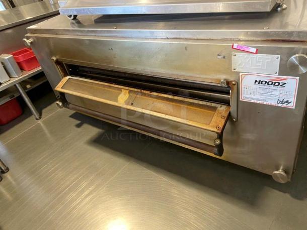 XLT conveyor pizza oven, like-new condition, natural gas model, stainless steel finish, fully tested, model XLT-L-OVEN-0154.