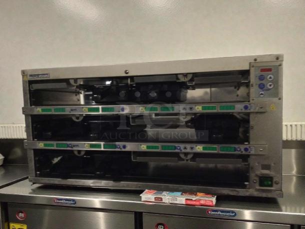 Prince Castle EHB34-2 Extended Hold Bin, high-grade condition, 208–240V, fully tested and working.