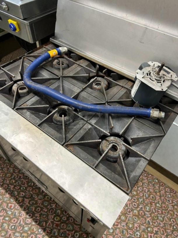 Vulcan 36C-6BN 36" commercial gas range with oven, natural gas, fully tested, top-tier condition, Vulcan Industries.