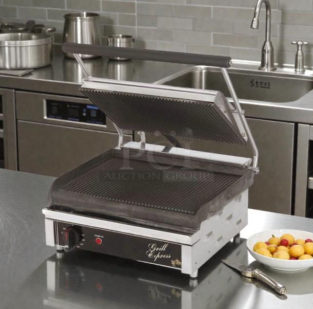 Star Manufacturing commercial panini grill, 120V, excellent condition, tested. Model STA-M-GRL-0209, single phase.