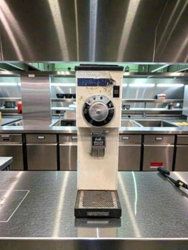 Pristine BUNN G1 Commercial Coffee Grinder, 120V, single phase, tested and fully working. Made by Bunn-O-Matic, Model G1.