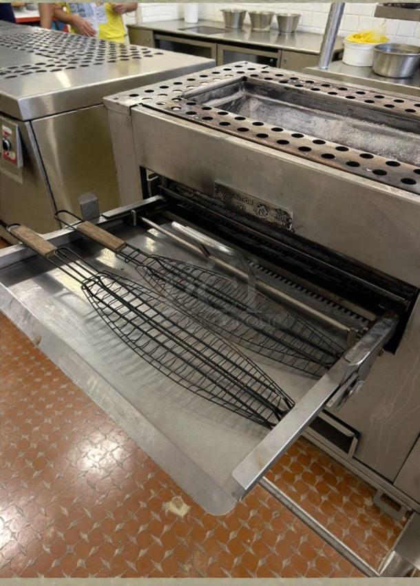 Duke Commercial Conveyor Broiler by Duke Manufacturing Co., natural gas, in premium condition, fully tested and working. Model DUK-L-BRL-0227.