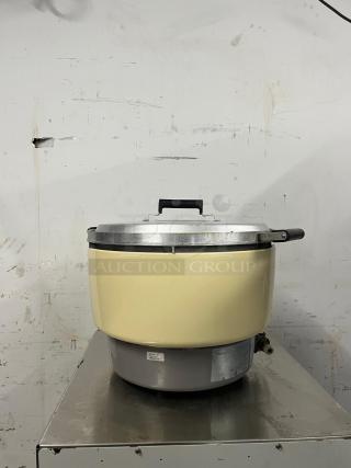 Rinnai RER55ASN 55 Cup Commercial Natural Gas Rice Cooker, beige body, stainless steel lid, visible labels, used condition.
