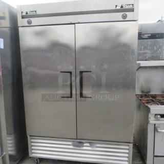 True Model T-49DT stainless steel refrigerator/freezer combo with 6 racks, on casters, 115V, 54x29.5x83 inches, used condition.
