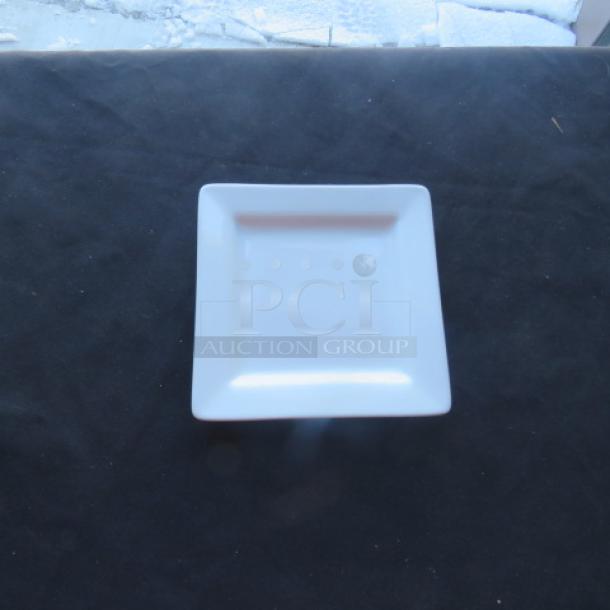 White square plate by World, model SL6, 6 inches. Clean, minimal design, excellent condition.