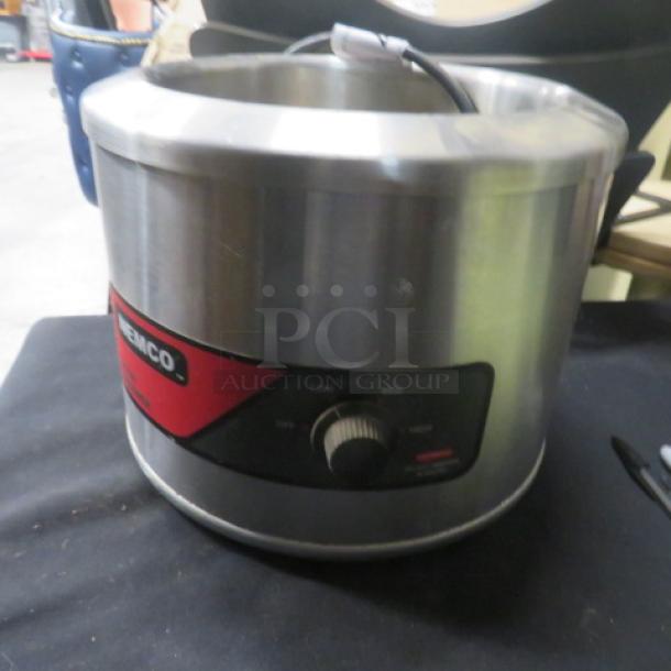 Nemco Soup Warmer Model 6100, 550W, 120V, stainless steel, visible control dial, clean condition.