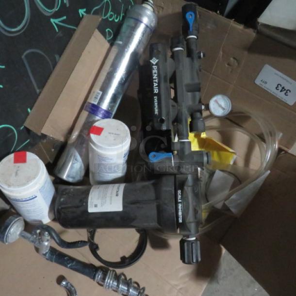 Pentair Everpure Filter System, includes tubes and fittings; features pressure gauge, visible brand marking; used condition.