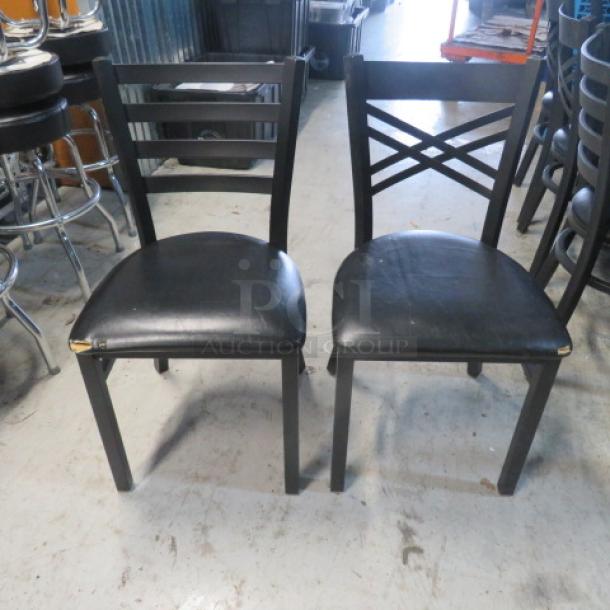 Black metal chair set with cushioned seats, two designs. Minimal wear. Ideal for dining or office use. Model: 2XBID.