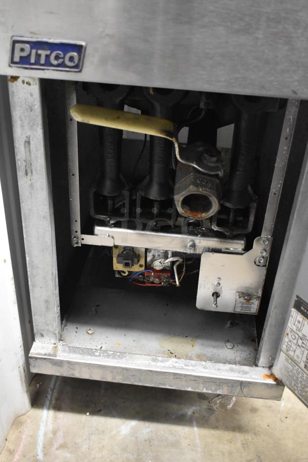 Pitco Frialator 35C stainless steel natural gas deep fat fryer. 90,000 BTU. Interior view showing burners and control valve.