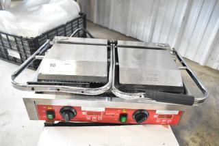 BRAND NEW SCRATCH AND DENT! 2025 Avantco 177PG400GST Stainless Steel Commercial Dual Panini Sandwich Grill with Timer, Grooved Top and Smooth Bottom Plates, and 19 5/8