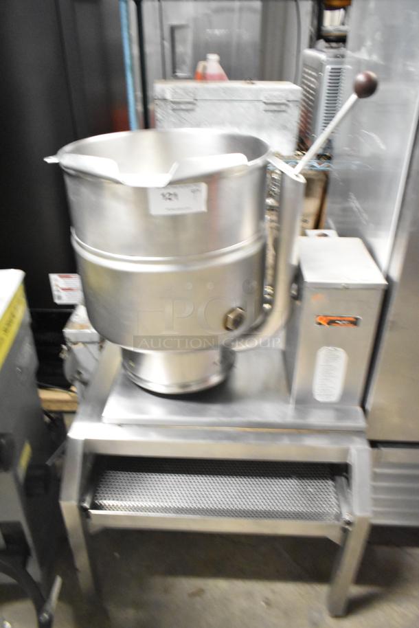 Groen TDB/7-40 stainless steel 40-quart steam kettle on stand, commercial countertop model, features tilt handle.