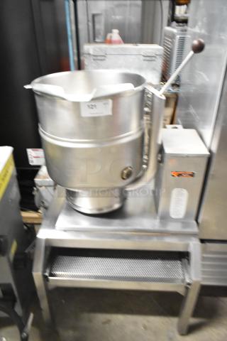 Groen TDB/7-40 stainless steel 40-quart steam kettle on stand, commercial countertop model, features tilt handle.