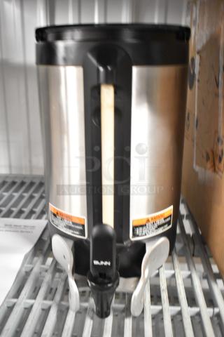 Brand new Bunn 27850.1011 SH SERVER stainless steel beverage dispenser, with scratch and dent, 2023 model.