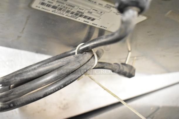 Alto Shaam 500-1D warming drawer cords and plug detail. 120 Volts, 1 Phase. Stainless steel.