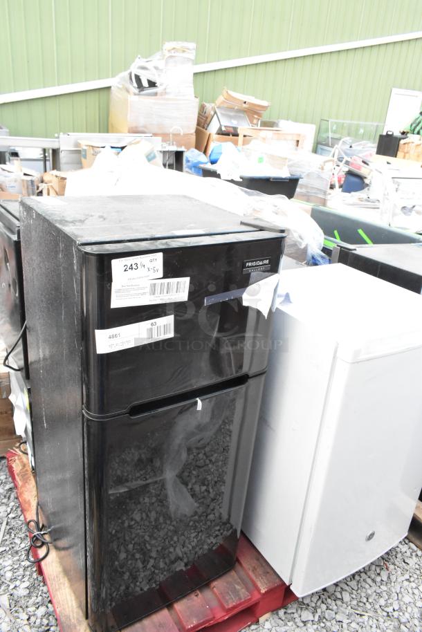 Five mini coolers including Frigidaire FGFR470 and Haier HC46SF10S, 120 volts, 1 phase. Visible labels show model and bid details.