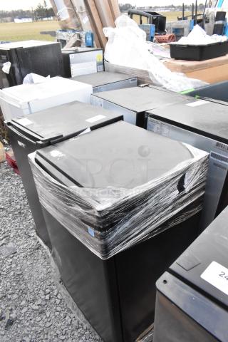 4 Various Mini Coolers Including Black & Decker BCD33B, Vissani HVDR31GSE, Galanz GLR33MBKE23, Danby DCR044A2BDD-3. 120 Volts, 1 Phase. 4 Times Your Bid! - Item #1228107