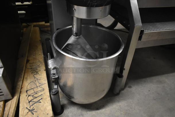 Varimixer W20 20 Quart Planetary Dough Mixer, metal mixing bowl, pastry paddle, 115V, tested, working condition.