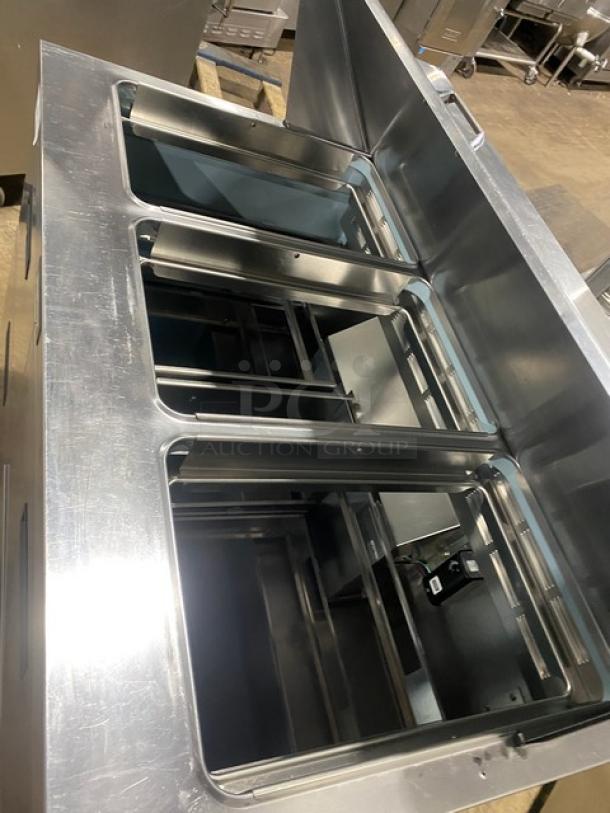 Delfield D4448N18M stainless steel 4-drawer refrigerated prep table, bain marie top, like new condition, 115V.