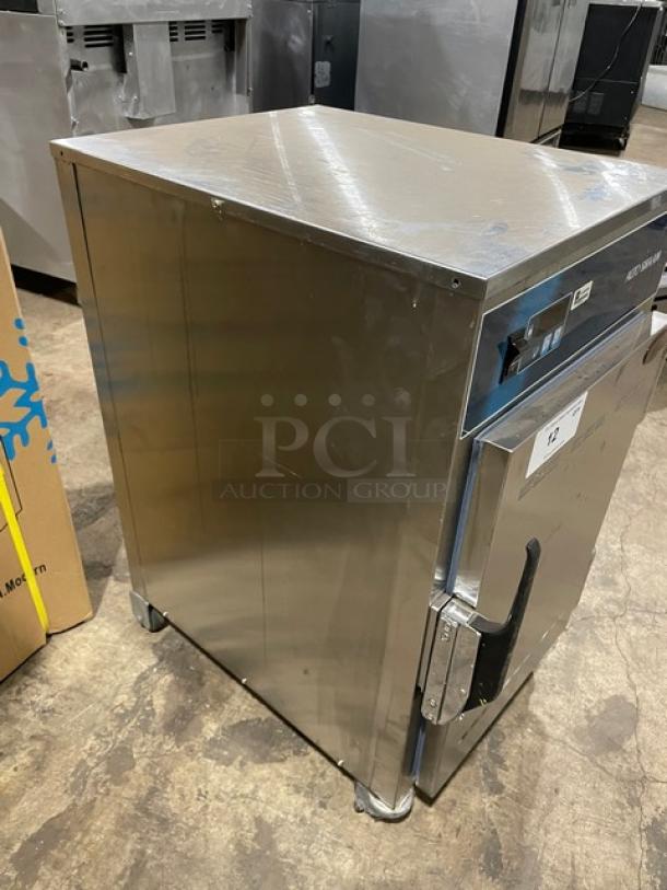Alto-Shaam 500-S Halo Heat stainless steel mobile heated cabinet, 2019 model, 6-pan capacity, built-in pan rack, on casters.